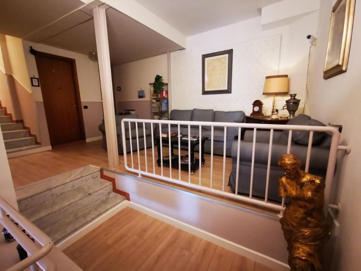Hotel Balcony Firenze Bagian luar foto