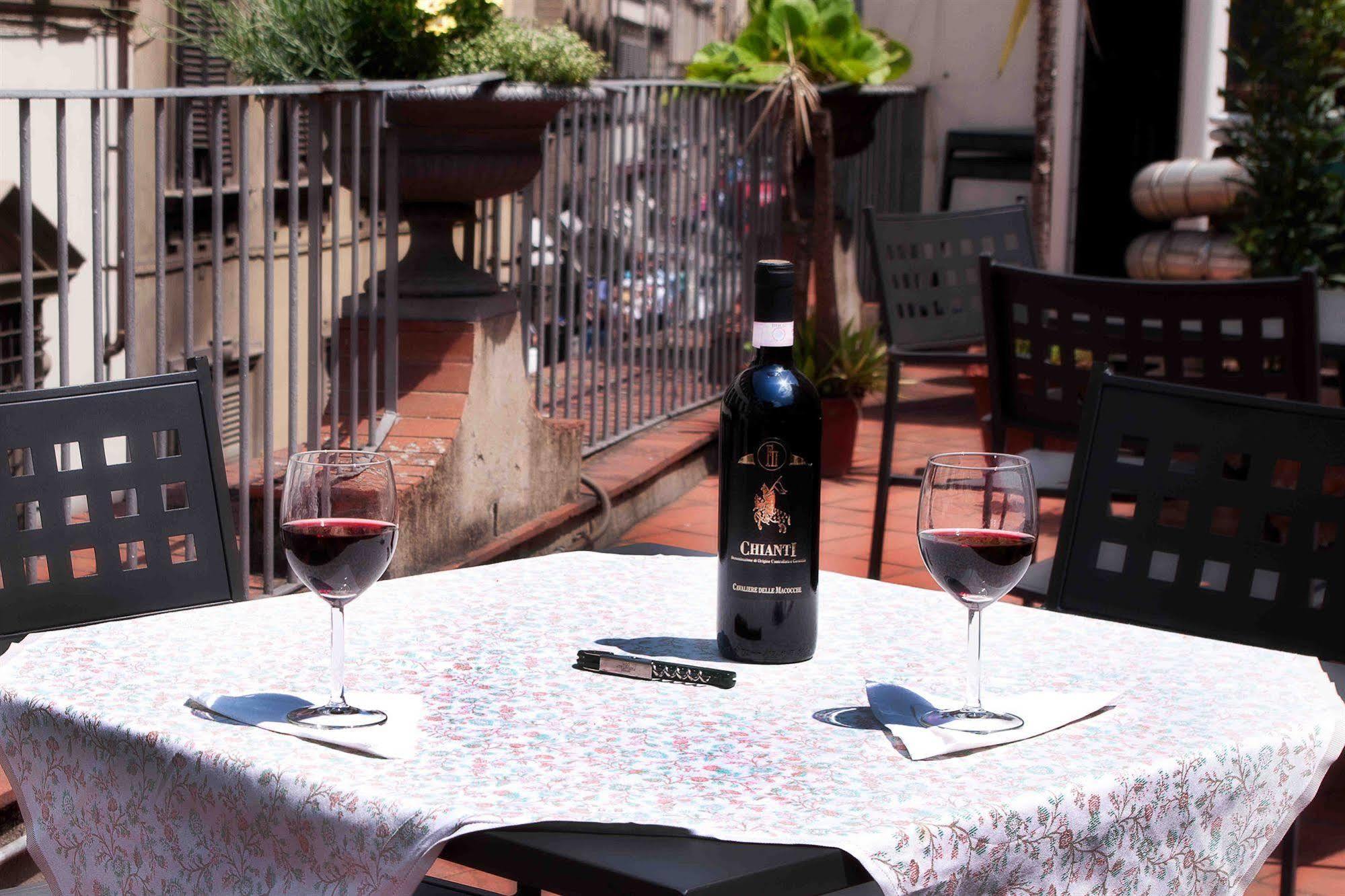 Hotel Balcony Firenze Bagian luar foto